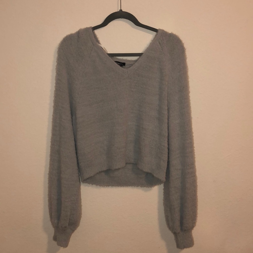 Rue 21 cropped grey sweater